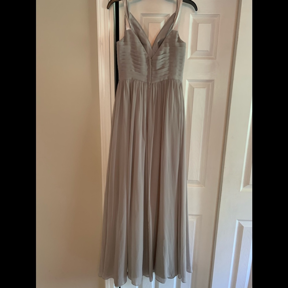 AZAZIE Gray Gown, Size A4 - Picture 4 of 5